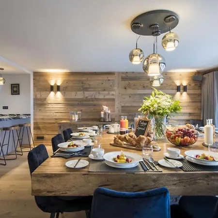 Chalet Zell: A Scenic Retreat By The Lake Apartment